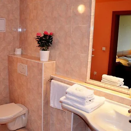 Austria Apartmanhotel 3*