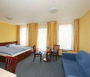 アパートホテル オーストリア スイーツ 3*