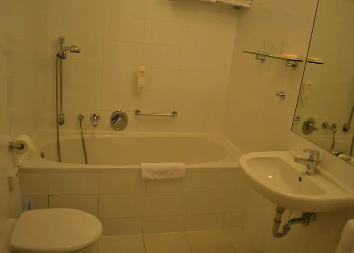 Austria Aparthotel 3*